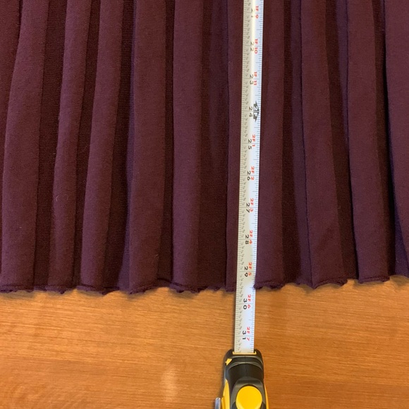 Deep purple, pleated midi skirt, a new day Medium - Picture 7 of 9